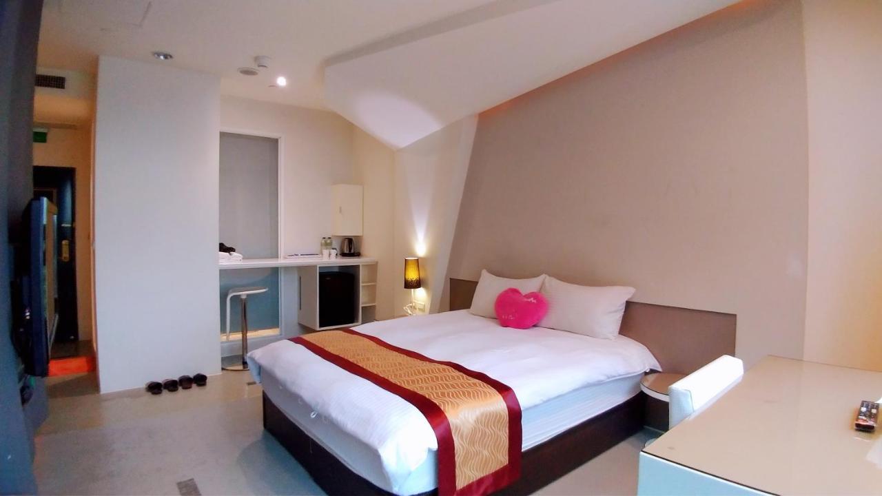 Hôtel 85 Leisurely à Kaohsiung Extérieur photo
